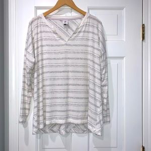 Cabi ATC Habit Tee. M.